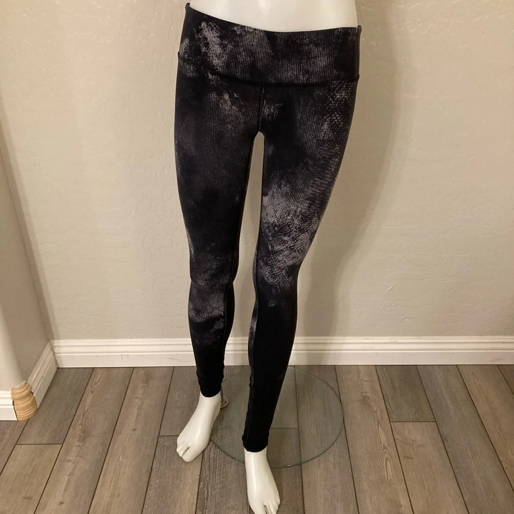 ALO Yoga Women’s Airbrush Active Leggings In Oman Small